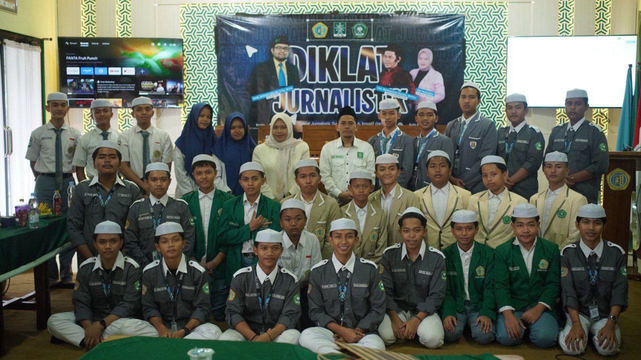 OSIM MA Zainul Hasan 1 Genggong Gelar Diklat Jurnalistik, Perkuat Literasi dan Karakter Santri di Era Digital